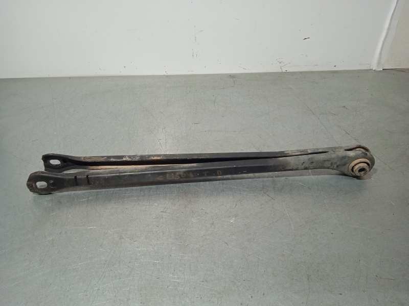 Recambio de tirante trasero derecho para bmw x3 (e83) 2.0d referencia OEM IAM 3323411651 11267310 BRAZO SUSPENSION