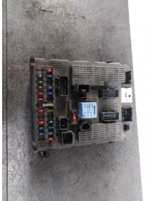 Recambio de caja reles / fusibles para citroën c5 berlina 2.0 hdi sx referencia OEM IAM 9645030380  