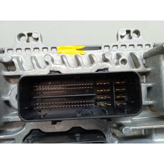 Recambio de centralita motor uce para opel astra j lim. selective referencia OEM IAM 55484738 5591599 