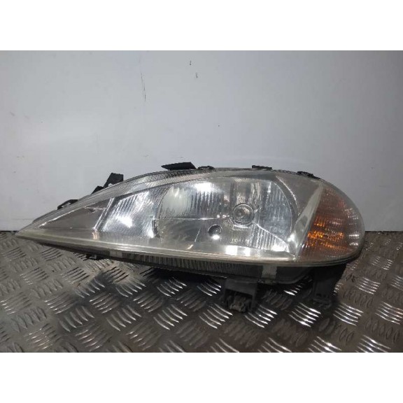 Recambio de faro izquierdo para renault megane i fase 2 classic (la..) 1.9 d expression referencia OEM IAM 7700427872G 67743570 