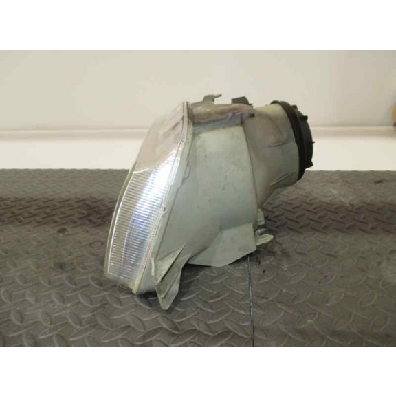 Recambio de faro derecho para renault 19 hatchback (b/c53) europa referencia OEM IAM  1ª SERIE 