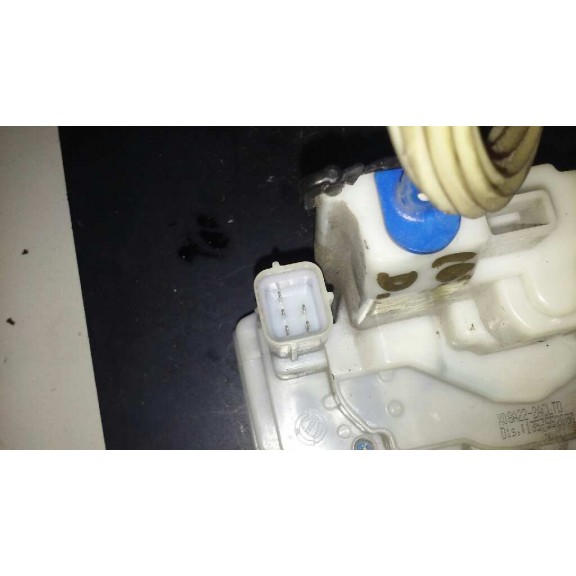 Recambio de cerradura puerta delantera derecha para fiat fiorino básico referencia OEM IAM   5 PINS