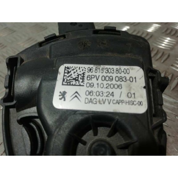Recambio de potenciometro pedal para peugeot 207 xs referencia OEM IAM 9681530380  