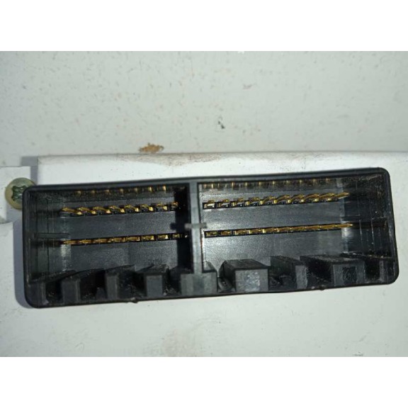 Recambio de display para ssangyong rodius xdi referencia OEM IAM 8025021312  