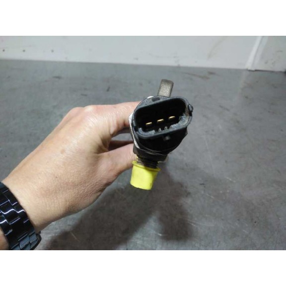 Recambio de rampa inyectora para opel corsa d referencia OEM IAM 0445214224  