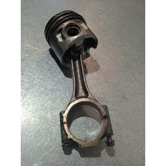 Recambio de piston para volkswagen golf v berlina (1k1) highline referencia OEM IAM   