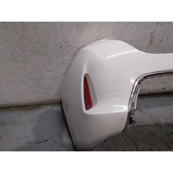 Recambio de paragolpes trasero para toyota auris 1.4 turbodiesel cat referencia OEM IAM  BLANCO ROZADO