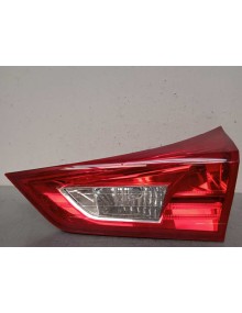 Recambio de piloto trasero derecho interior para toyota auris 1.4 turbodiesel cat referencia OEM IAM 8158102460   2