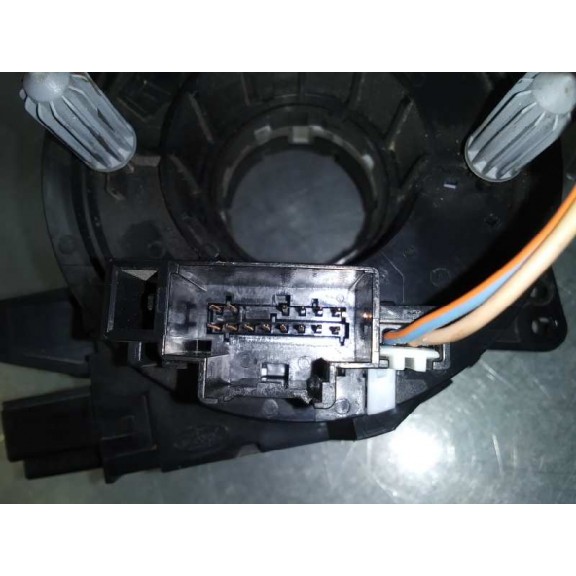 Recambio de anillo airbag para ford focus lim. (cb8) ambiente referencia OEM IAM AND761002C  