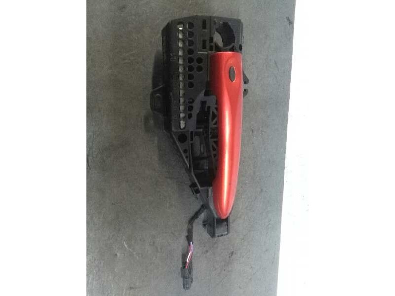 Recambio de maneta exterior delantera derecha para renault clio iv dynamique referencia OEM IAM 806706656R  