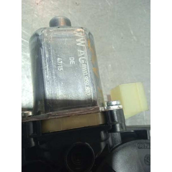 Recambio de motor elevalunas delantero derecho para audi a4 berlina (8w2) advanced edition referencia OEM IAM  0130822704 8W0959