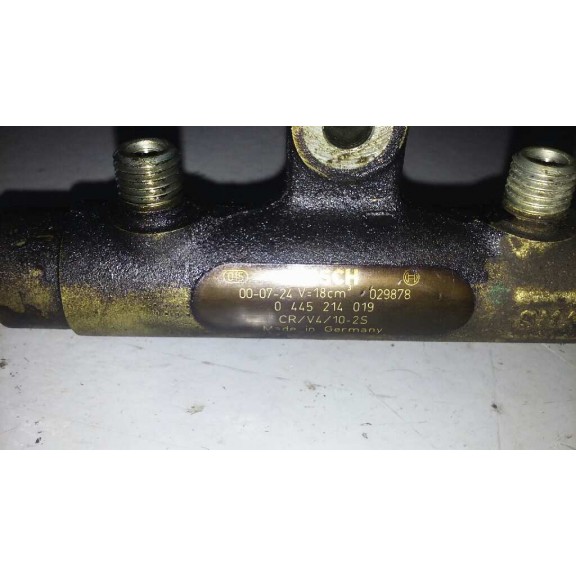 Recambio de rampa inyectora para peugeot 206 berlina xt referencia OEM IAM 0445214019  