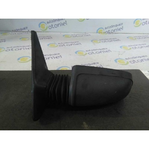 Recambio de retrovisor izquierdo para peugeot 205 berlina referencia OEM IAM  MANUAL NEGRO