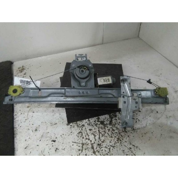 Recambio de elevalunas delantero derecho para peugeot 207 sport referencia OEM IAM 9681182280  5P