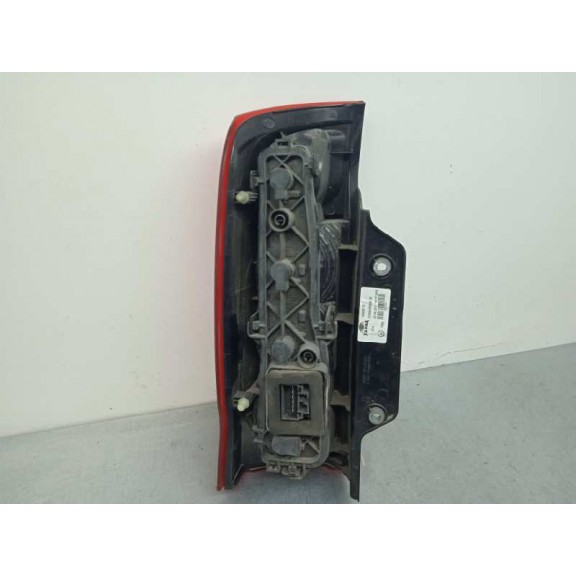 Recambio de piloto trasero derecho para fiat fiorino básico referencia OEM IAM 13202F 1355727080 6350ET