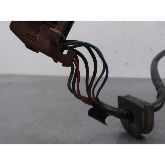 Recambio de retrovisor izquierdo para peugeot 407 st sport pack referencia OEM IAM  NEGRO ABATIBLE 7 PINS