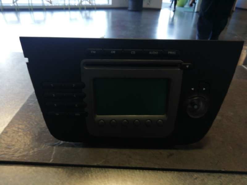 Recambio de sistema audio / radio cd para seat toledo (5p2) exclusive referencia OEM IAM   