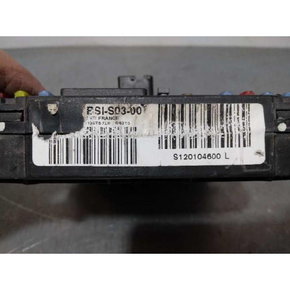 Recambio de caja reles / fusibles para peugeot 407 st sport referencia OEM IAM S120104600L  