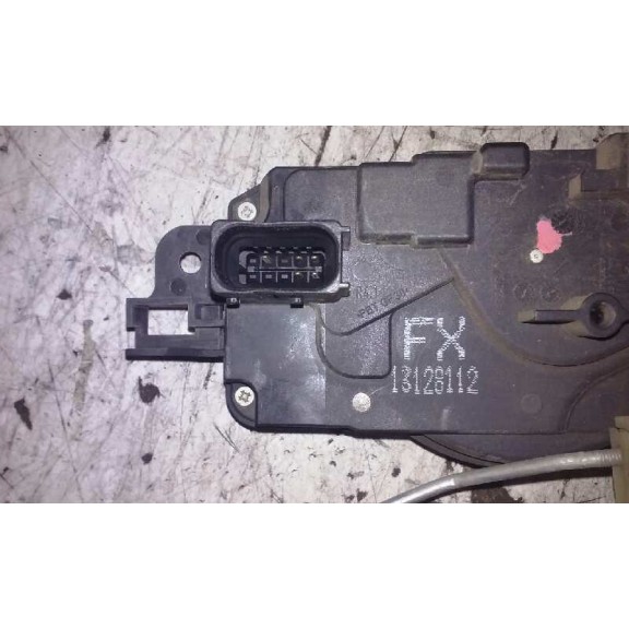 Recambio de cerradura puerta delantera derecha para opel astra h berlina cosmo referencia OEM IAM 13210749 5 PINS 