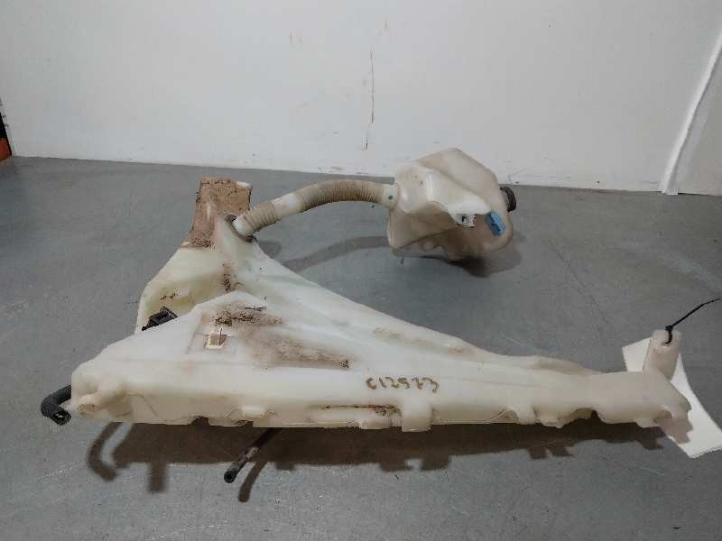 Recambio de deposito limpia para volvo c30 1.6 d referencia OEM IAM 4N5113K163AE  