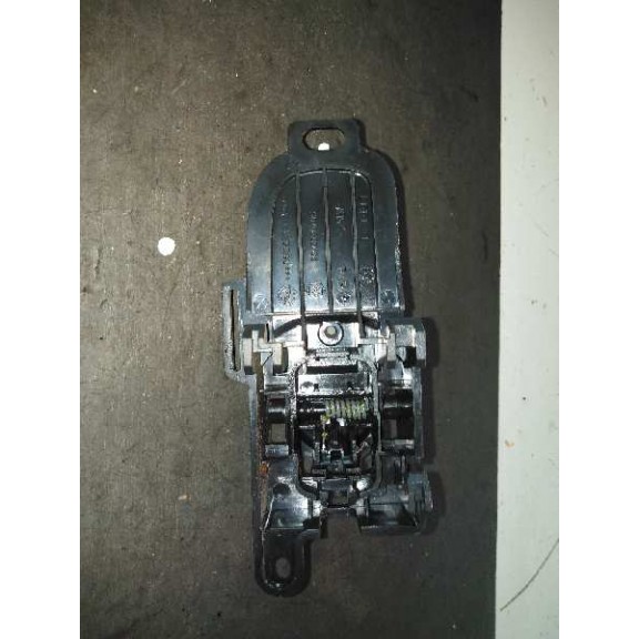 Recambio de maneta interior delantera izquierda para nissan micra (k12e) acenta referencia OEM IAM 5010800006  
