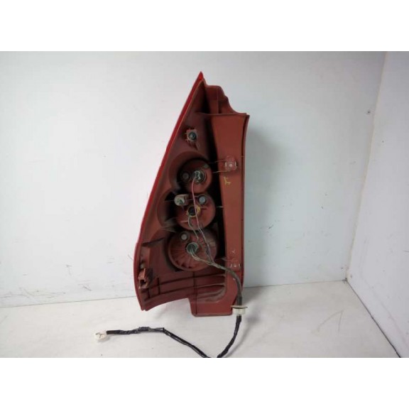 Recambio de piloto trasero derecho para mazda 5 berl. (cr) 2.0 diesel cat referencia OEM IAM C23551150  