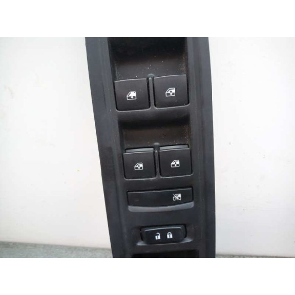 Recambio de mando elevalunas delantero izquierdo para opel mokka excellence referencia OEM IAM 13305011 DE 4 ESPEJOS ABATIBLES