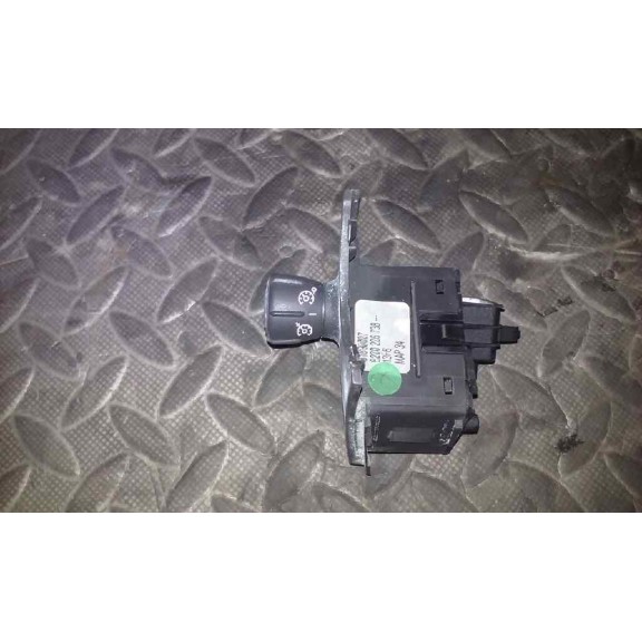 Recambio de mando volante para renault scenic ii confort dynamique referencia OEM IAM 8200206738  CONTROL VELOCIDAD