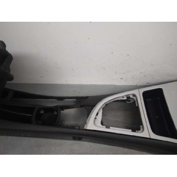 Recambio de apoyabrazos central para bmw serie 1 coupe (e82) 120d referencia OEM IAM 712223109  