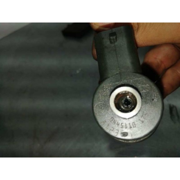 Recambio de inyector para opel astra h ber. 1.7 16v cdti referencia OEM IAM 0445110175  