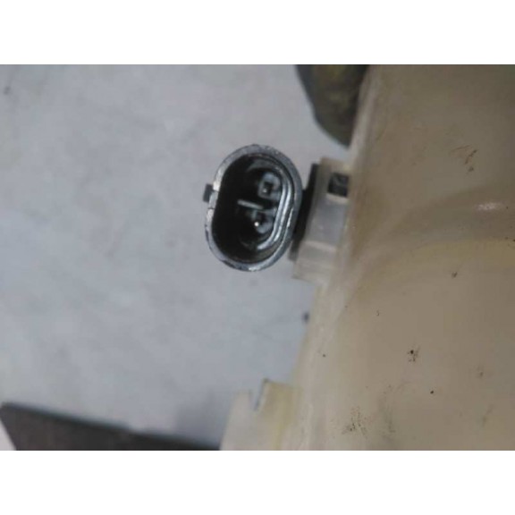 Recambio de botella de expansion para opel insignia berlina 2.0 16v cdti referencia OEM IAM 13220124  13220123