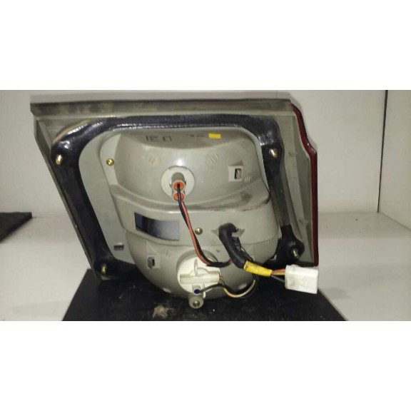 Recambio de piloto trasero derecho interior para kia carens 2.0 crdi ex monovolumen referencia OEM IAM   INTERIOR