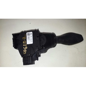 Recambio de mando luces para ford fiesta (ccn) champions edition referencia OEM IAM 8A6T13335AD  INTEMITENTES