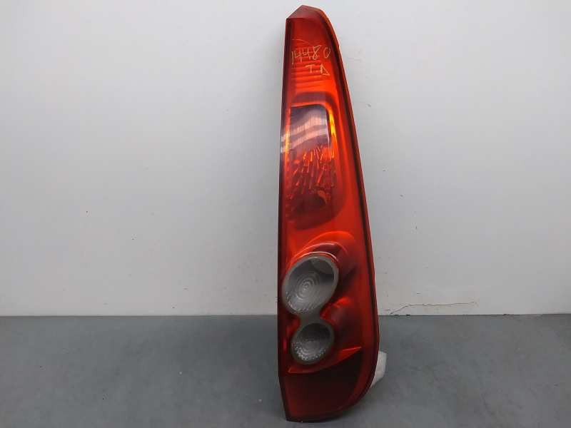 Recambio de piloto trasero derecho para ford fiesta (cbk) ambiente referencia OEM IAM 6S6113404A 2ª 5 P