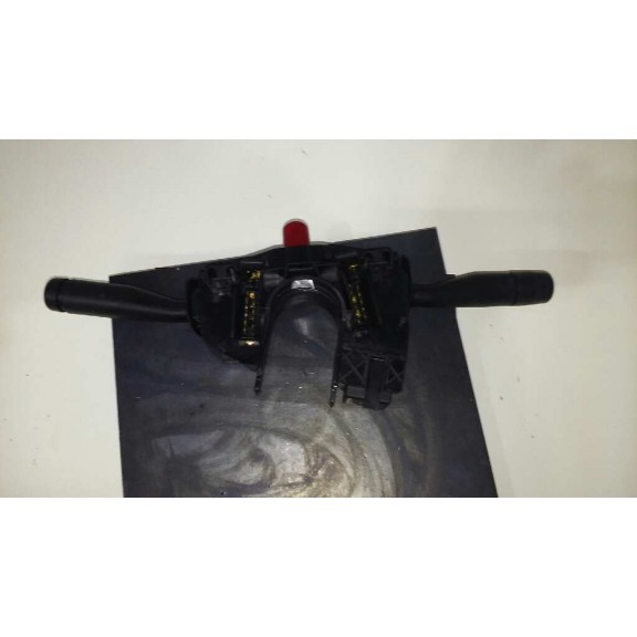 Recambio de mando multifuncion para ford escort berlina bravo referencia OEM IAM 95AG14K147  