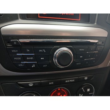 SISTEMA AUDIO / RADIO CD 