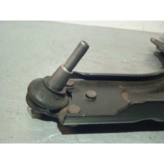 Recambio de brazo suspension inferior delantero derecho para renault laguna iii referencia OEM IAM 104F044D 545000011R 