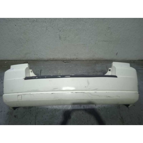 Recambio de paragolpes trasero para dodge caliber s referencia OEM IAM  BLANCO 