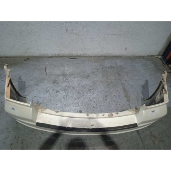 Recambio de paragolpes trasero para dodge caliber s referencia OEM IAM  BLANCO 