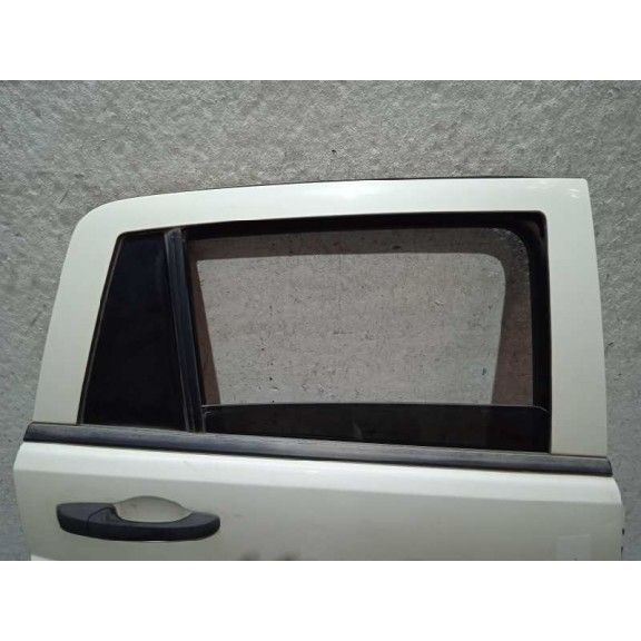 Recambio de puerta trasera derecha para dodge caliber s referencia OEM IAM 5074162AE SIN ACCESORIOS BLANCO 5074162AE