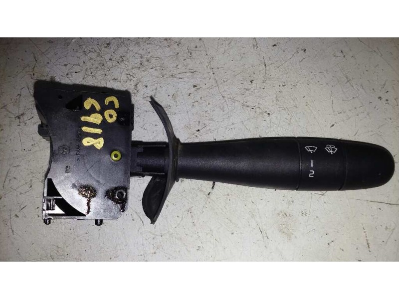 Recambio de mando limpia para dacia logan ambiance referencia OEM IAM 8200375336  