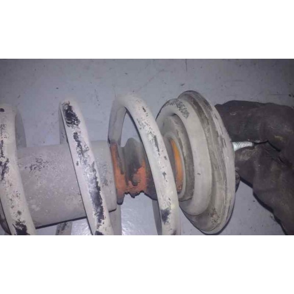 Recambio de amortiguador delantero izquierdo para volkswagen passat berlina (3b2) 1.9 tdi referencia OEM IAM   