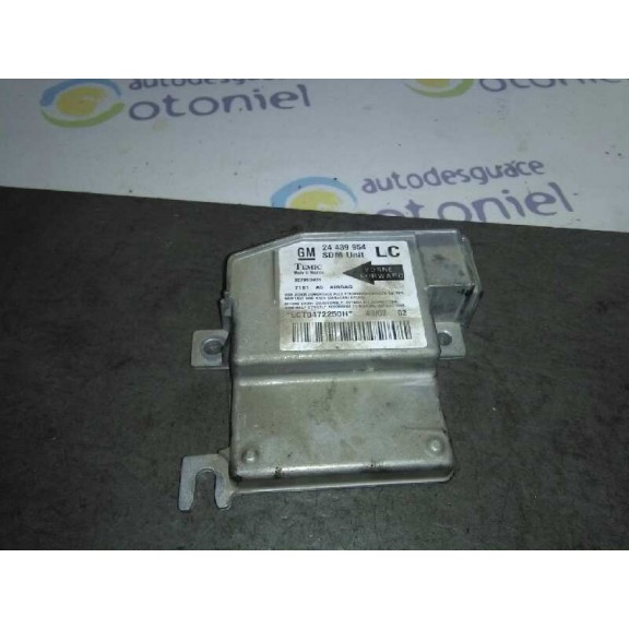 Recambio de centralita airbag para opel corsa c club referencia OEM IAM 24439954  