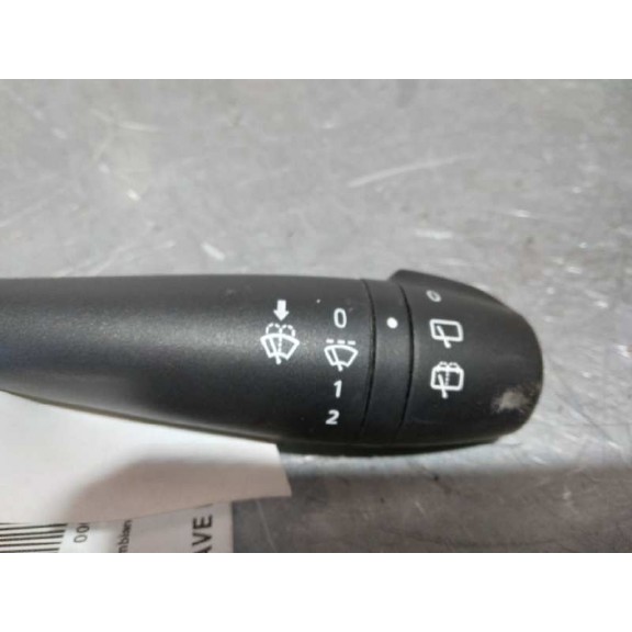 Recambio de mando limpia para dacia sandero ambiance referencia OEM IAM E10670223  