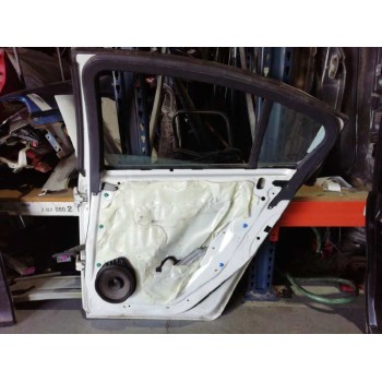 Recambio de puerta trasera derecha para chevrolet cruze ls referencia OEM IAM  BLANCA 