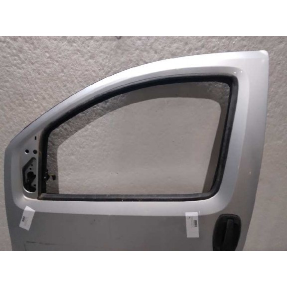 Recambio de puerta delantera izquierda para peugeot bipper básico referencia OEM IAM  PLATA TOCADA , VER FOTOS