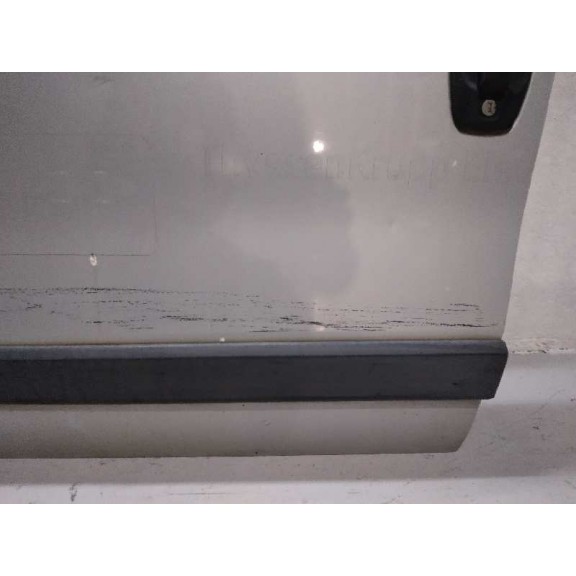 Recambio de puerta delantera izquierda para peugeot bipper básico referencia OEM IAM  PLATA TOCADA , VER FOTOS