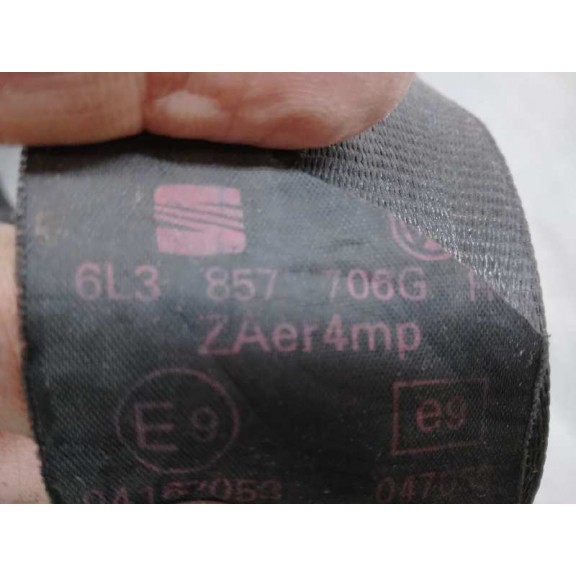 Recambio de pretensor airbag derecho para seat ibiza (6l1) cool referencia OEM IAM 5424871 3P NEGRO 6L3857706G