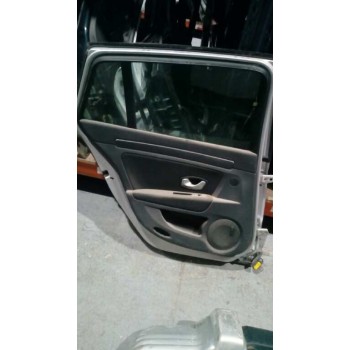 Recambio de puerta trasera izquierda para renault laguna grandtour iii authentique referencia OEM IAM  PLATA 
