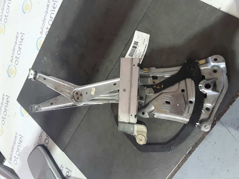 Recambio de elevalunas delantero derecho para bmw serie 3 berlina (e36) 2.0 24v referencia OEM IAM 6762836097751331977580  